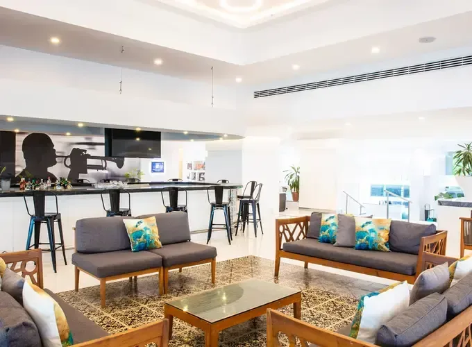 Restaurante Fontainebleau, Oasis Tlc