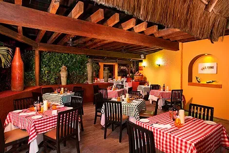 Restaurante II Forno Ristorante, Oasis Tlc
