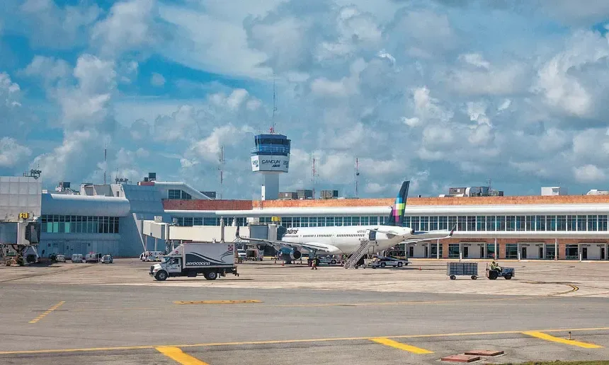 Aeropuerto Internacional de Cancún